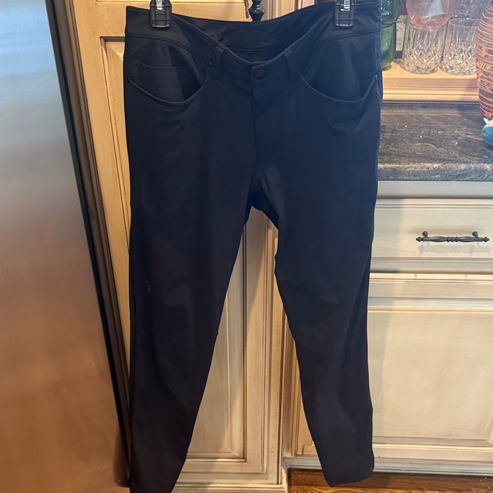 Men’s Black Lululemon ABC pants size 31